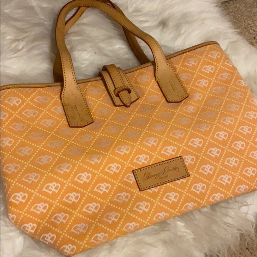 Dooney & Bourke purse